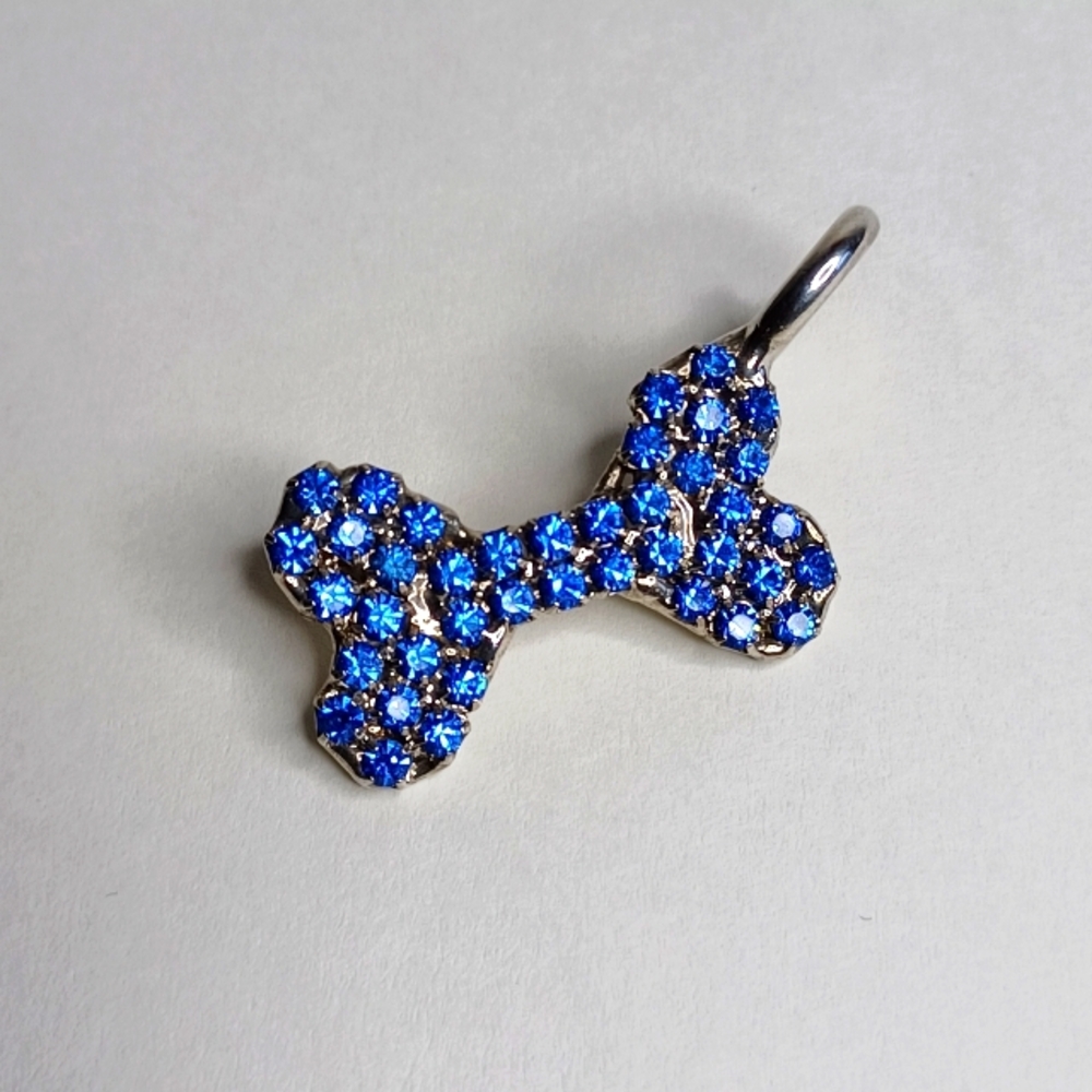 Dorothy Bauer Blue Crystal Bone Pendant